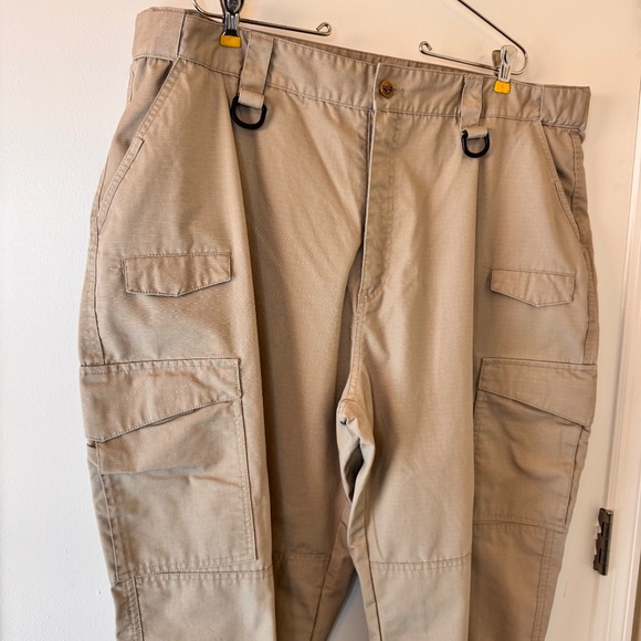 Lot of 3 Mens Tactical Pants 44x30 (2) Galls Tan & Grey & (1) Condor Beige - Picture 15 of 16